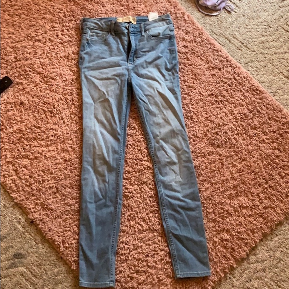 Hollister jeans